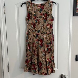 Chic Floral Midi Dress in Red and Tan